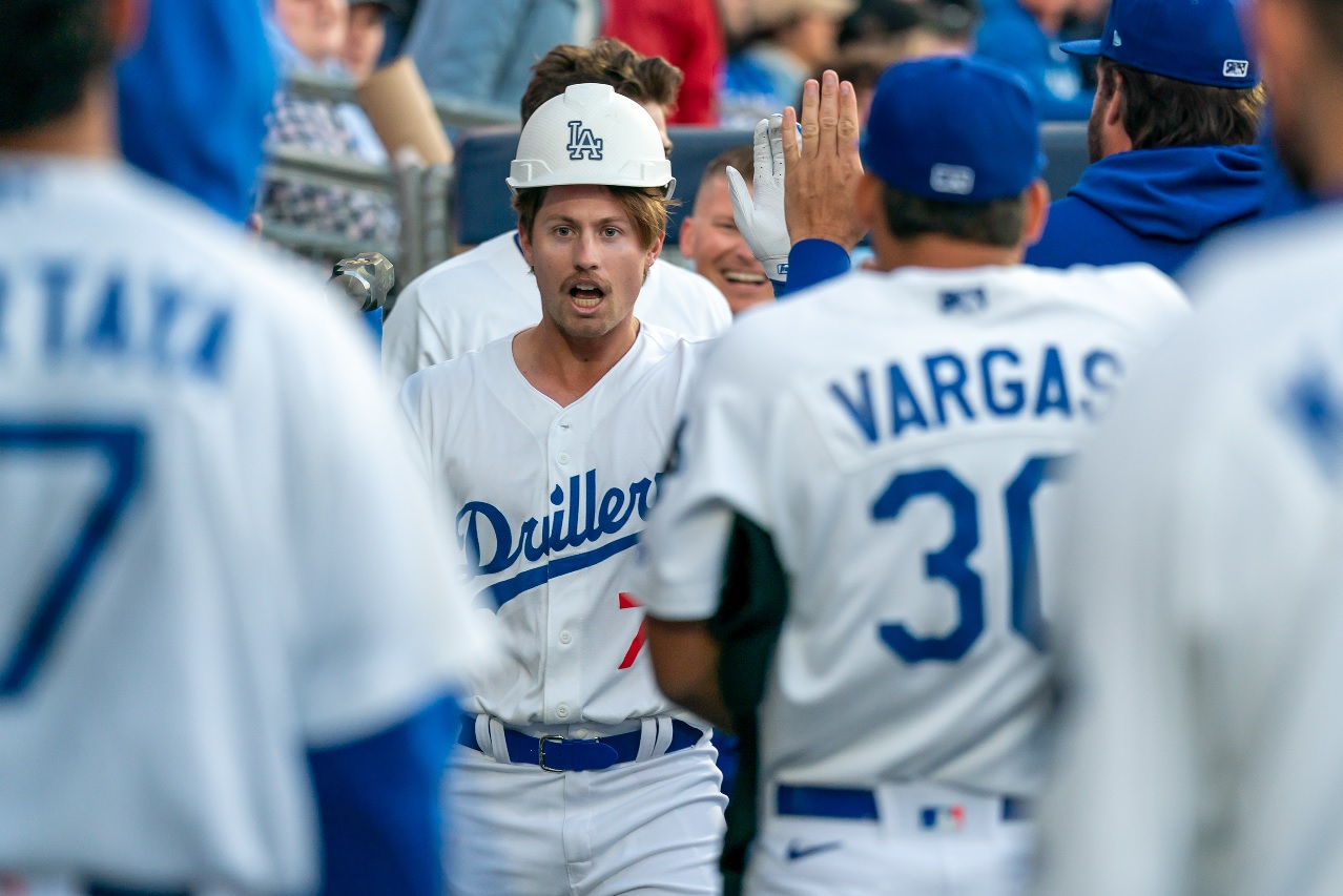 Dodgers call up Jonny DeLuca as Trayce Thompson hits IL.