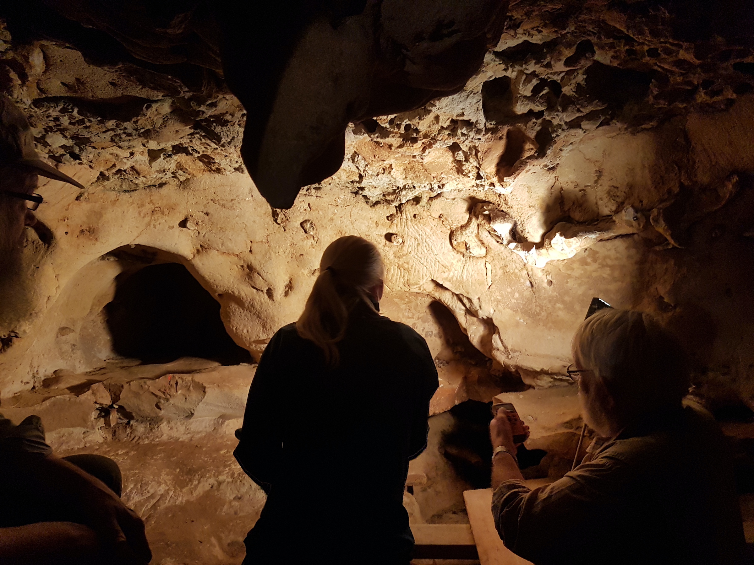 Ancient Cave "Drawings" Reveal Neanderthal Artistic Abilities
