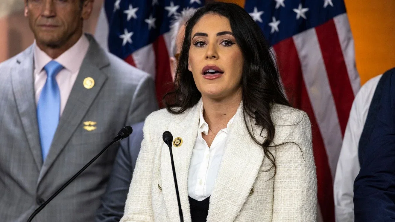 Luna: SAVE Act hinges on FISA attachment