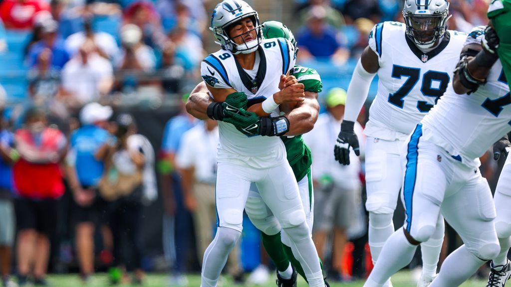 "Panthers and Bryce Young Seek Improved Offensive Execution against Giants"