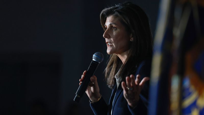 "Nikki Haley Gains Momentum in New Hampshire's 2024 Primary Race"