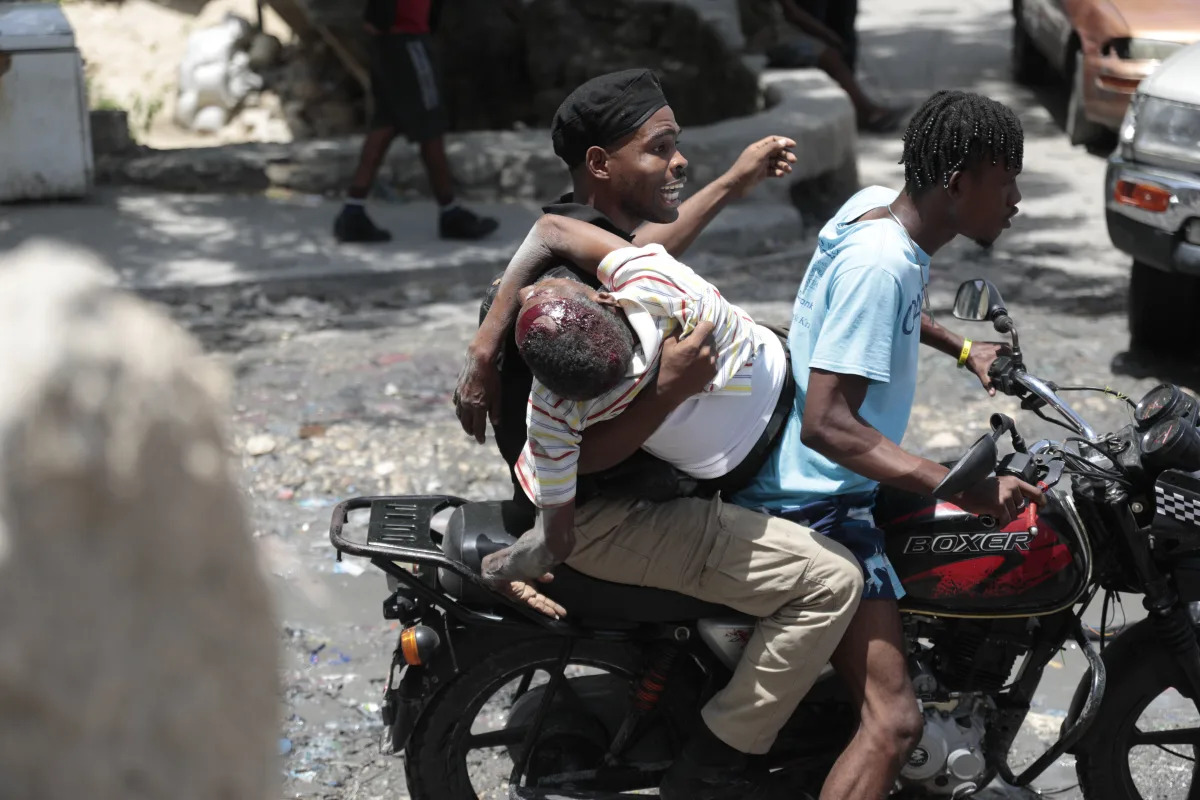 Featured image for Kenyan Officials Seek Solutions for Haiti's Gang Violence Crisis