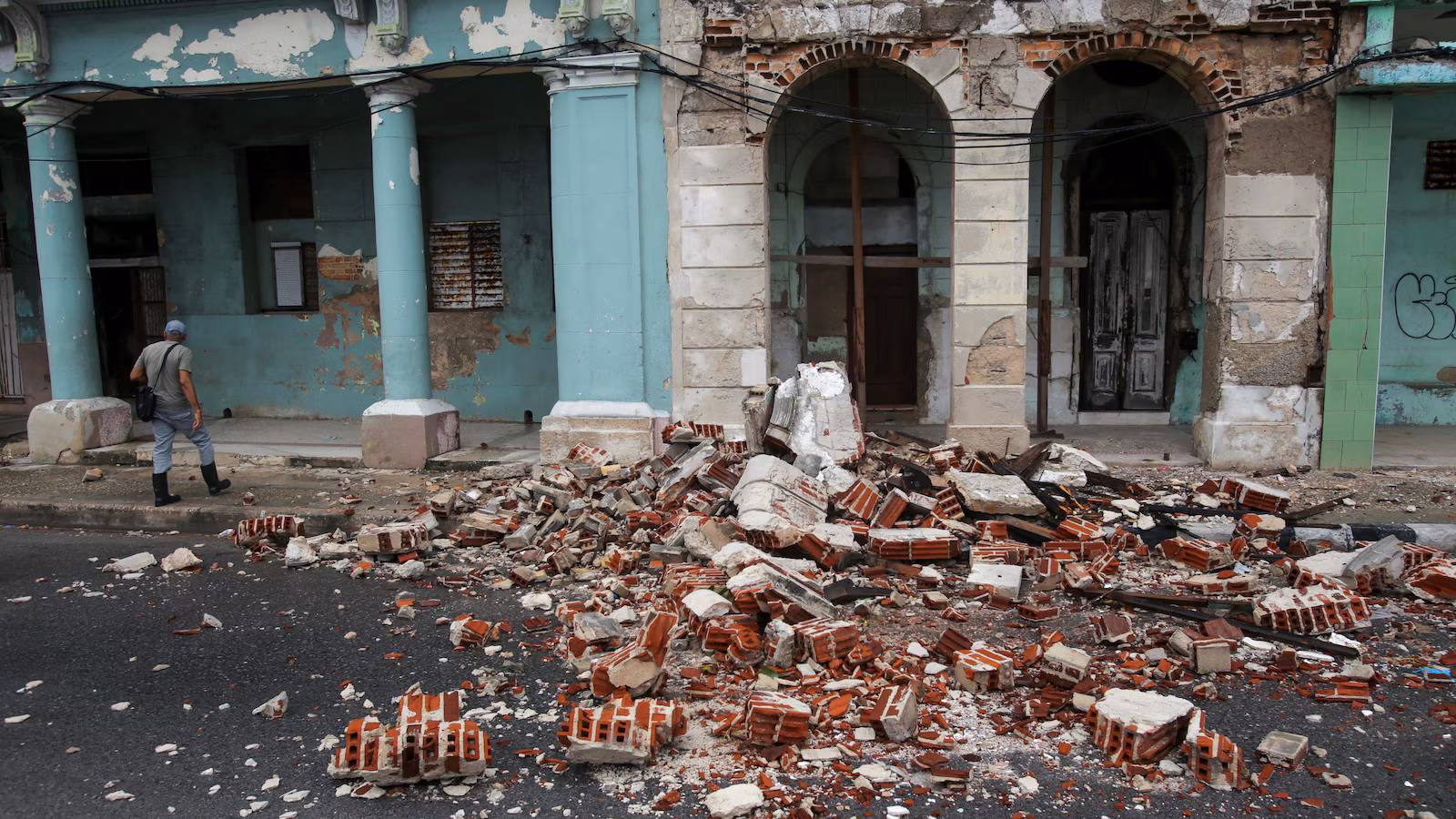 Featured image for Cuba Hit by 6.8 Quake Amidst Hurricanes and Power Outages