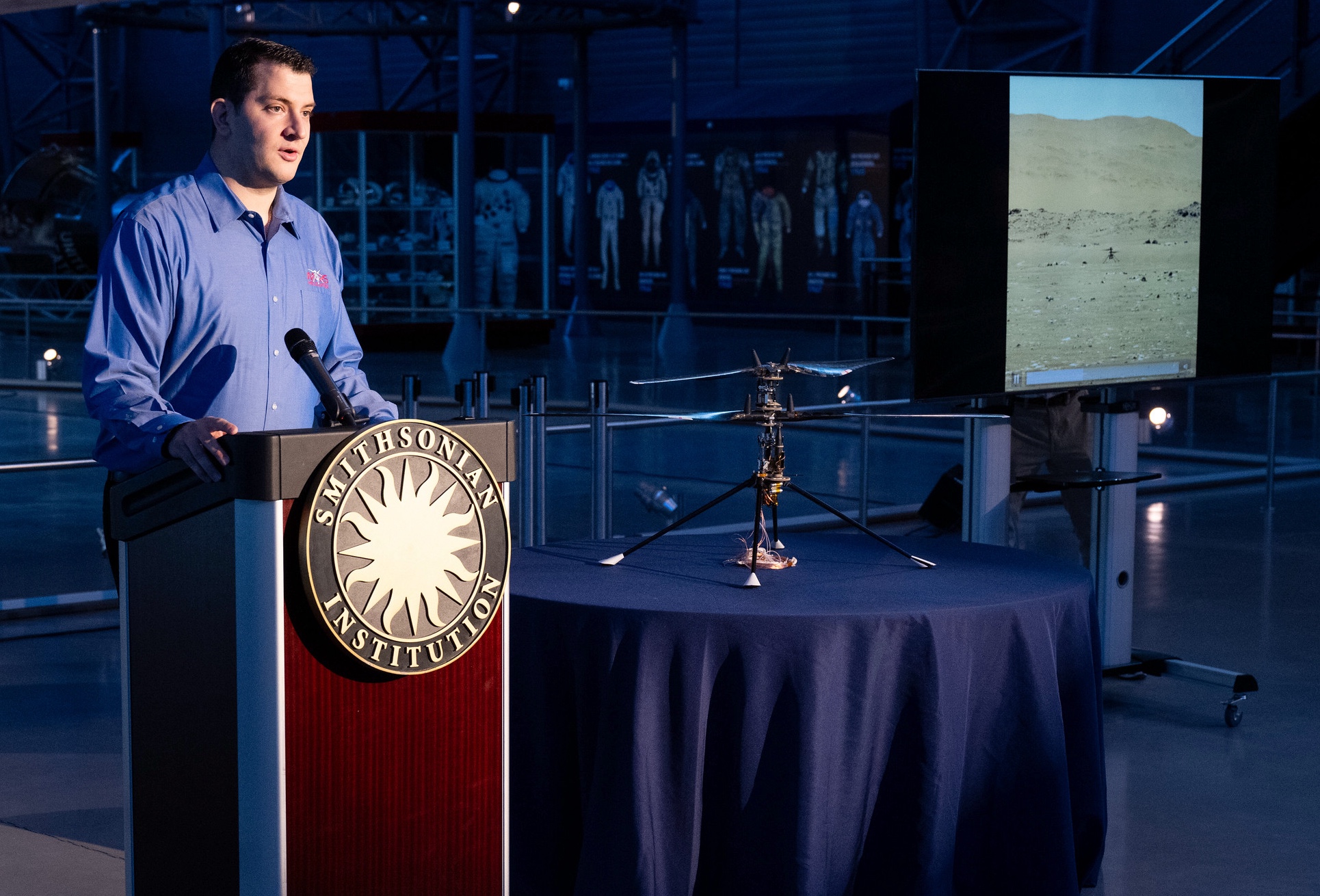 "NASA's Ingenuity Helicopter Achieves New Flight Records and Captures Mars Wreckage Images"