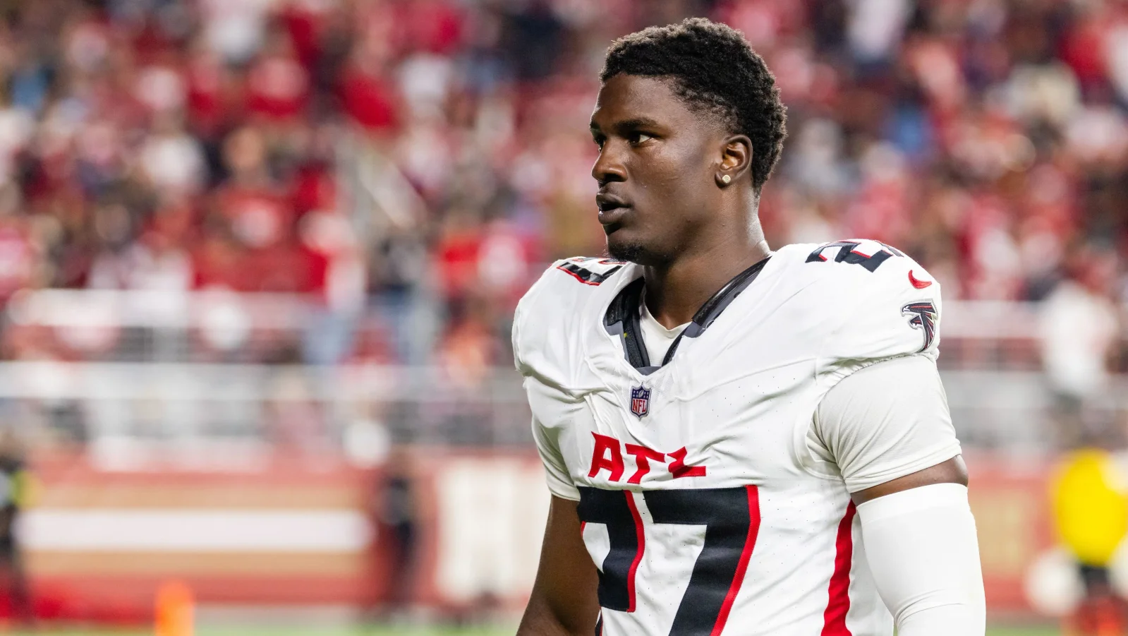 Ex-Girlfriend’s Fear Triggers Four Charges Against Falcons Edge Rusher