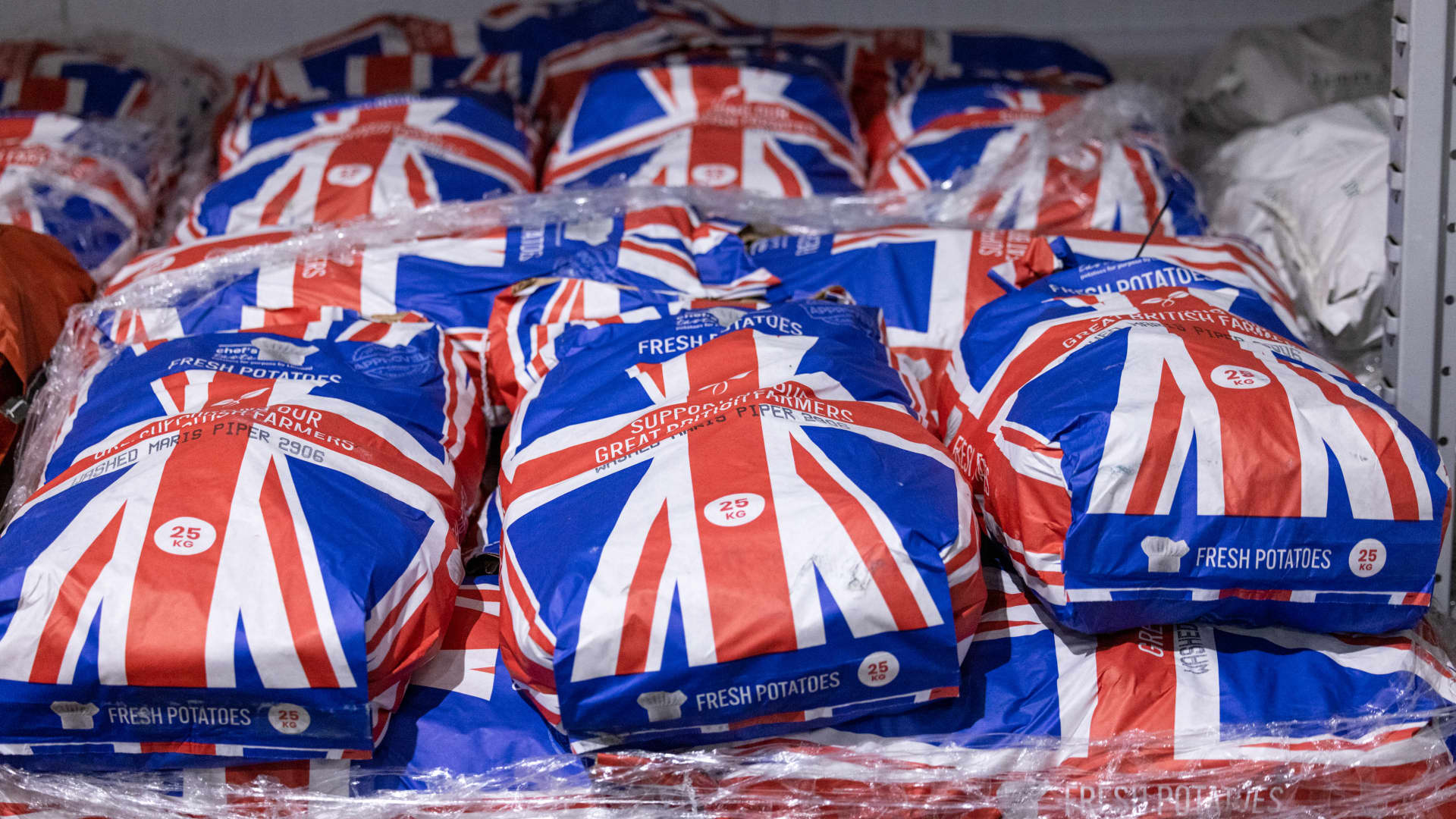 Featured image for UK inflation remains high amid rising food and chocolate prices