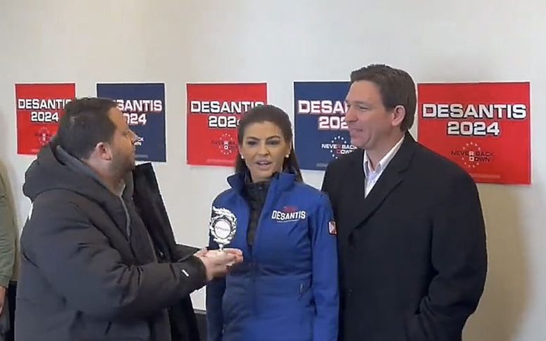 "DeSantis' High-Stakes Battle for Iowa's Political Favor"