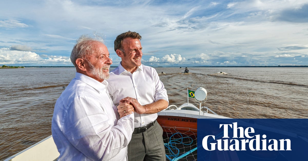 "Macron and Lula's $1.1 Billion Plan to Protect the Amazon Sparks Memes and Viral Photos"