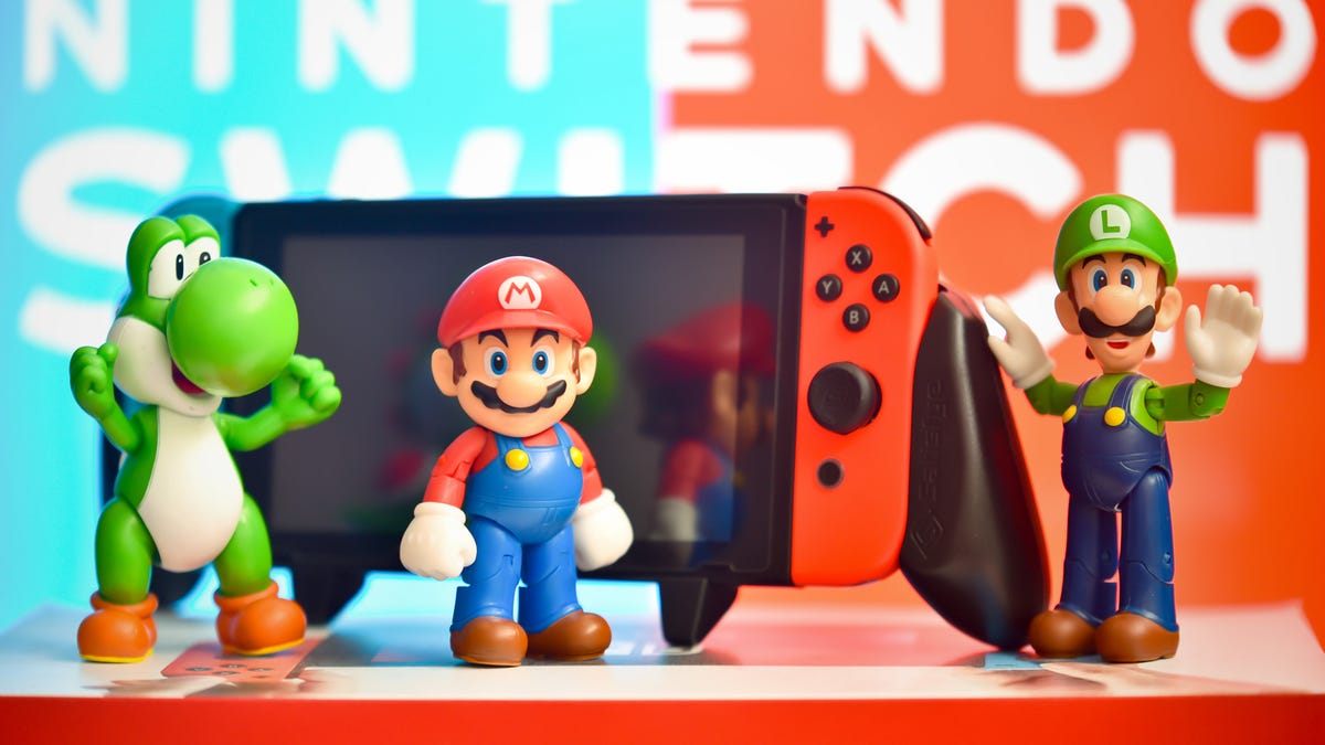 "Analyst Predicts Switch 2 May Launch at $400, With Game Prices Rising to $70"