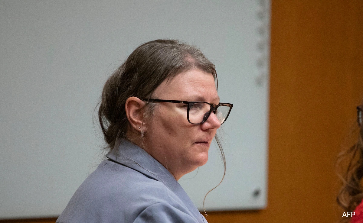 "Jennifer Crumbley Testifies in Manslaughter Trial for Son's School Shooting"