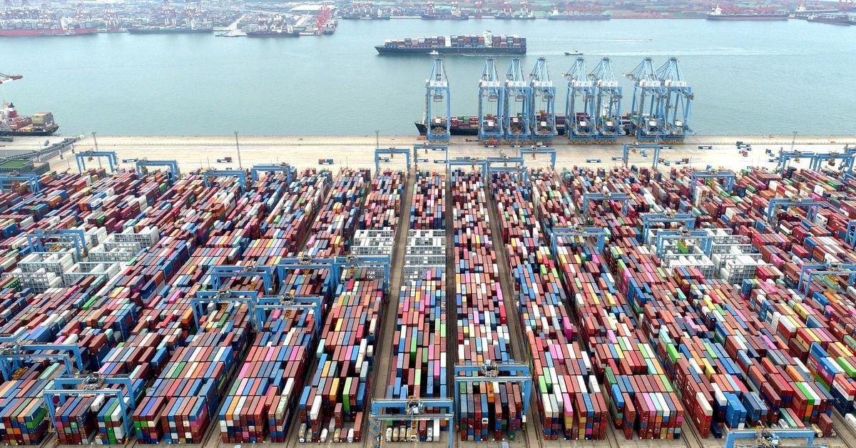 China's Exports Show Modest Growth After 6-Month Slump