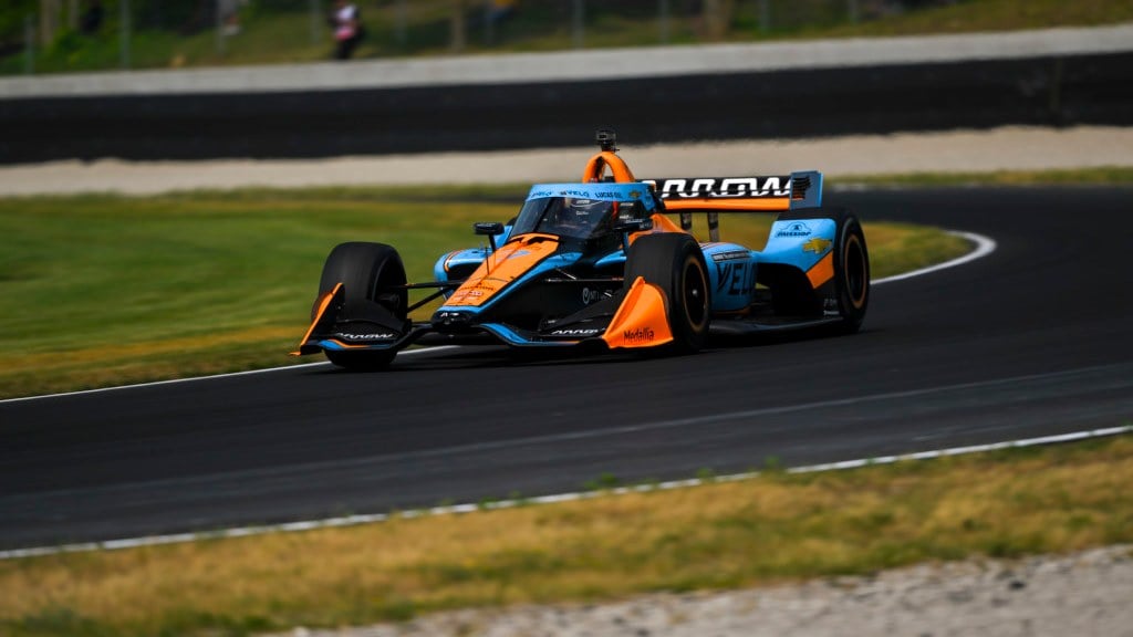 Featured image for Rossi dominates first practice at Road America IndyCar race.