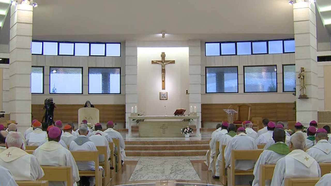 Featured image for "Powerful Homily Concludes Synod Retreat's Final Mass"