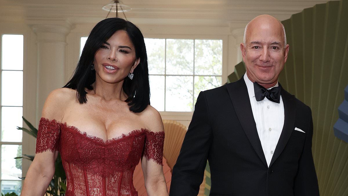 Featured image for "Lauren Sanchez's Head-Turning Fashion at White House State Dinner with Jeff Bezos"