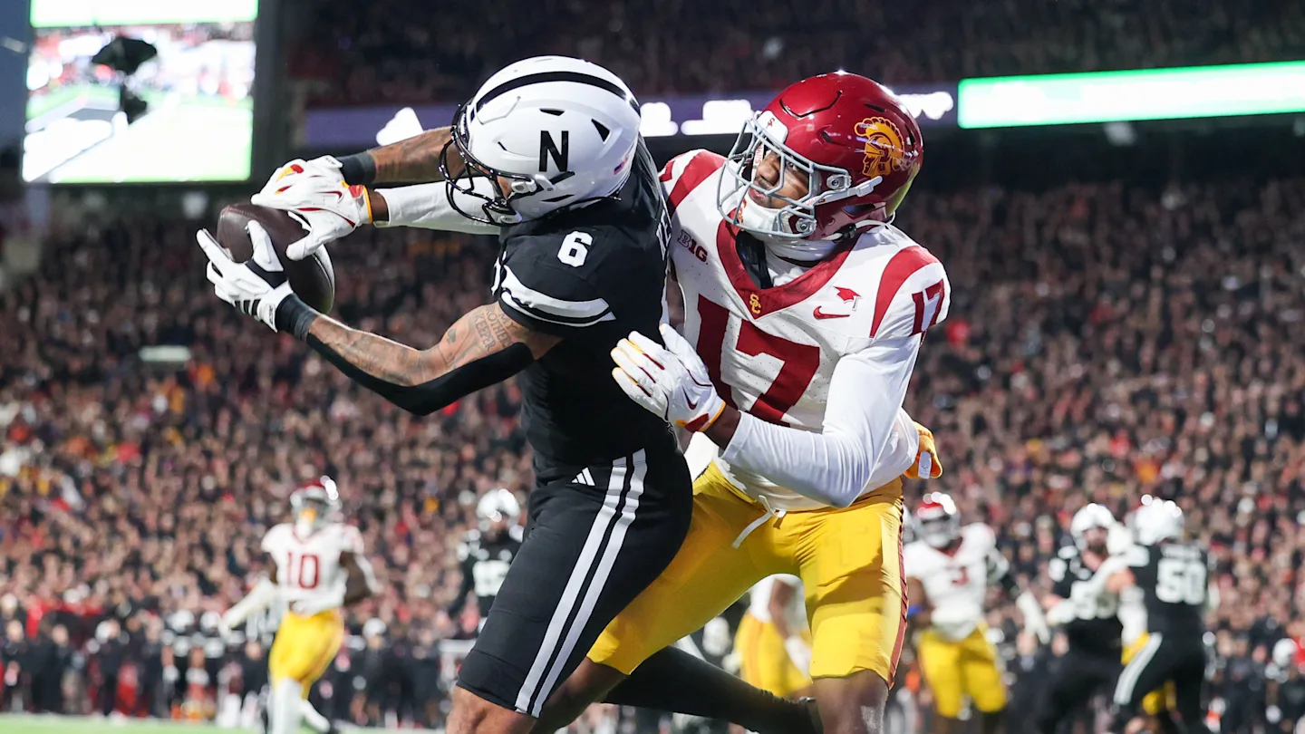 USC Edges Nebraska 21-17 in a Close Battle