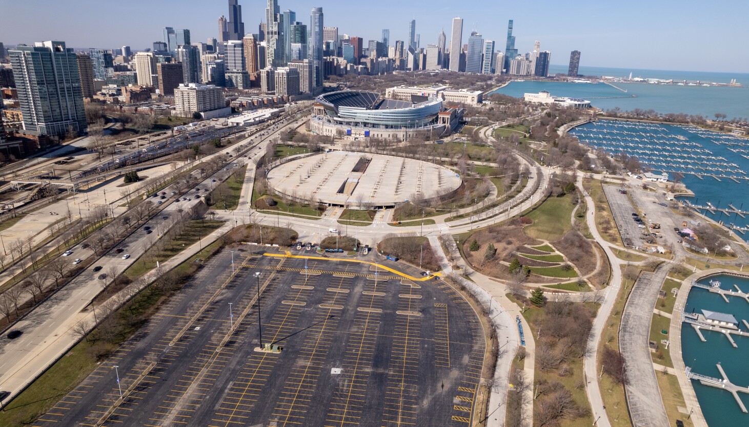 "Chicago Bears' Stadium Saga: Navigating Lakefront Plans and Leadership"