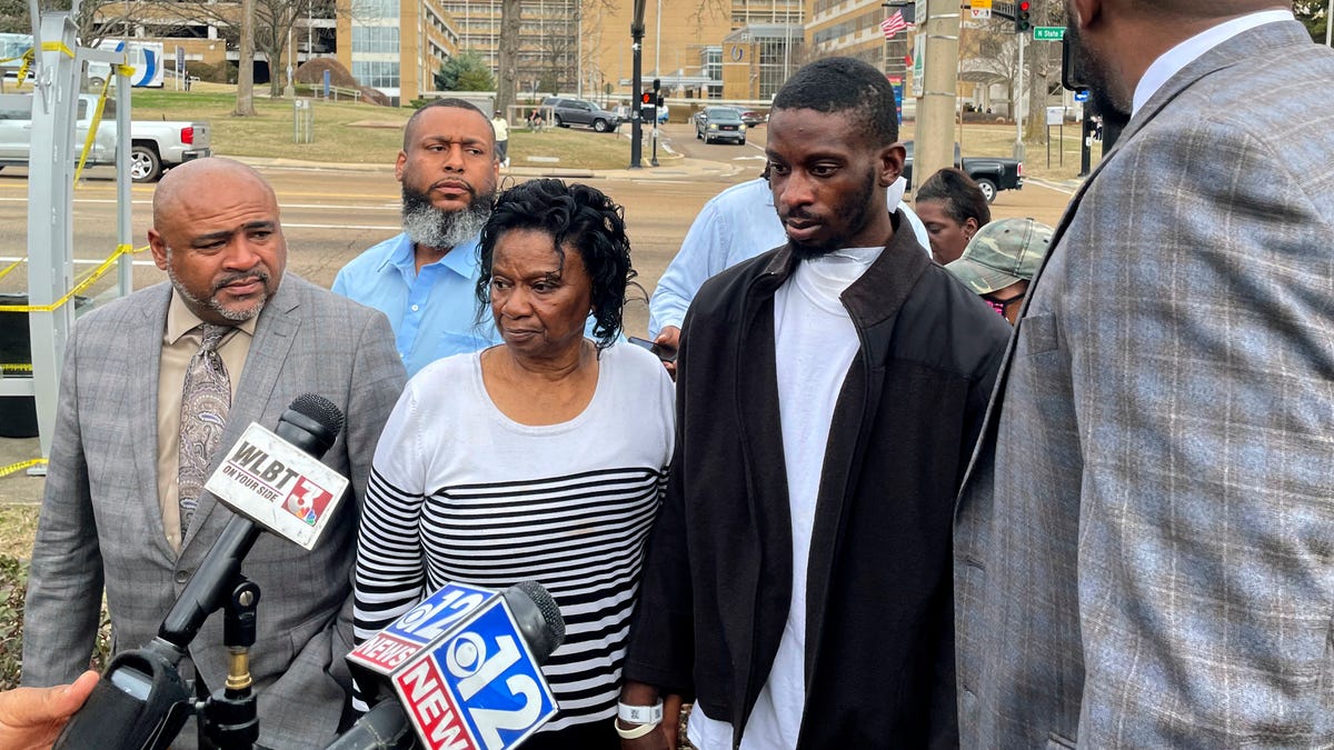 Former Police Officers Convicted for Brutal Assault and Sexual Abuse of Black Men in Mississippi