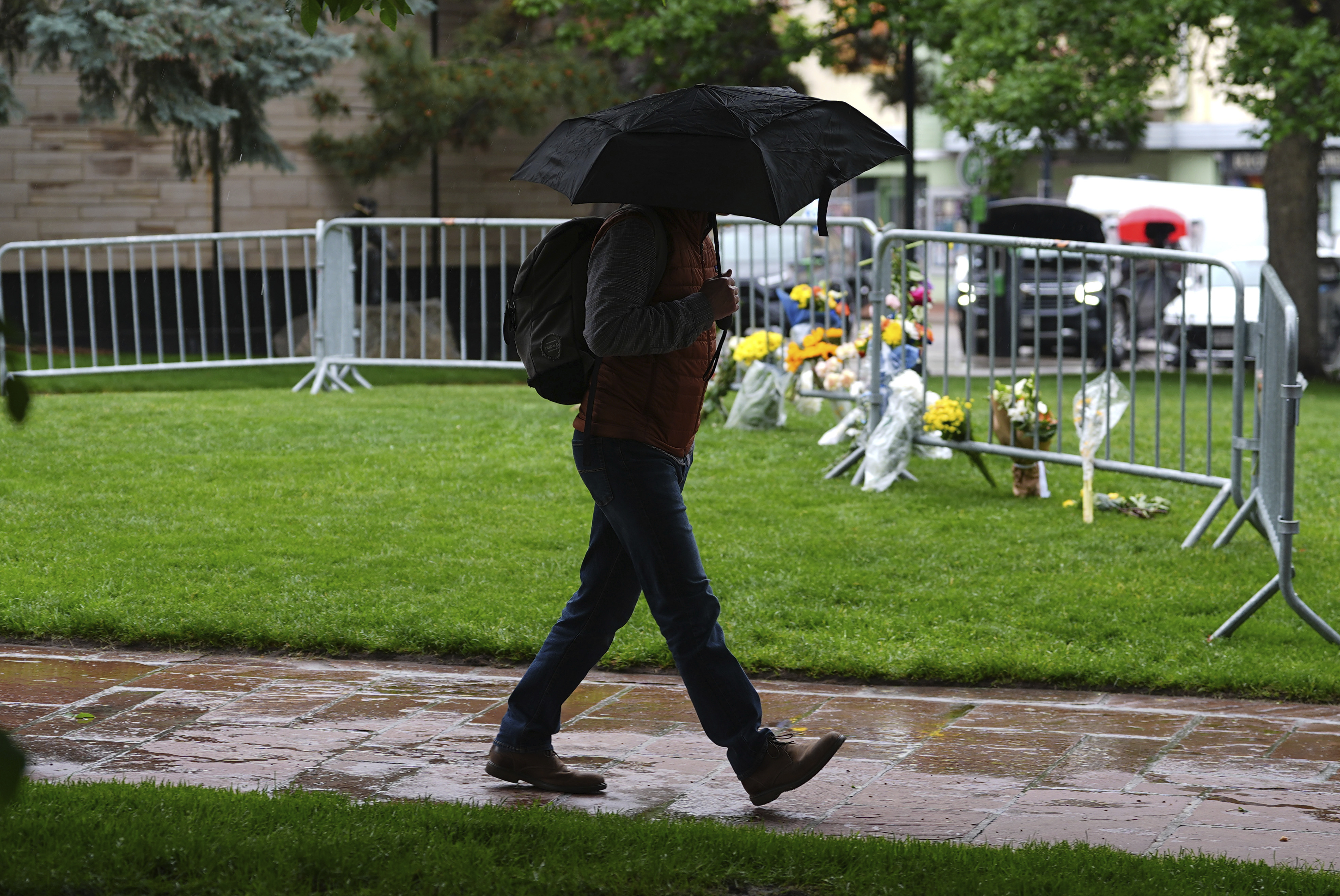 Featured image for 82-year-old Boulder firebomb attack victim dies, charges upgraded