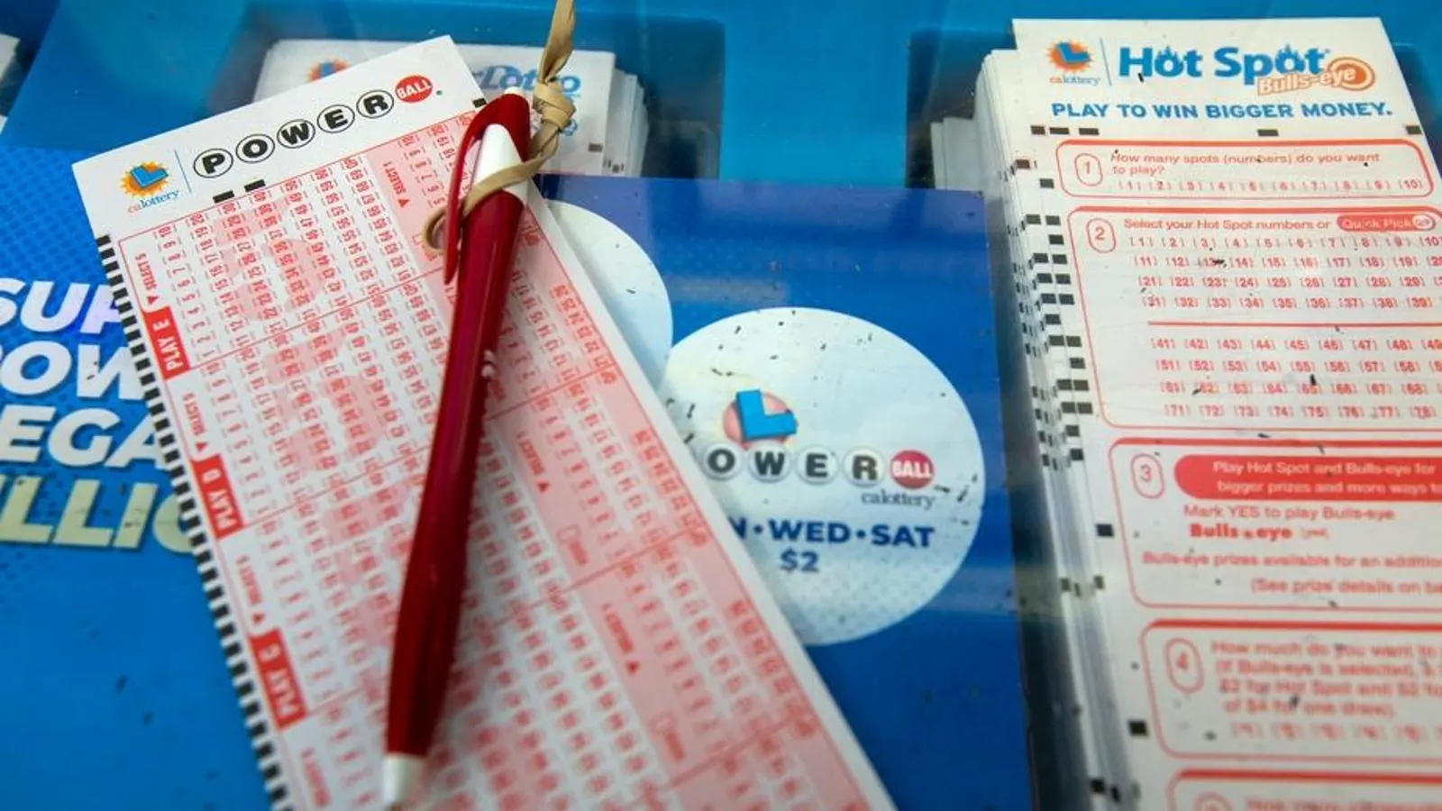 Featured image for Powerball Jackpot Soars to $750 Million After No Winner, Tennessee Players Win $50,000