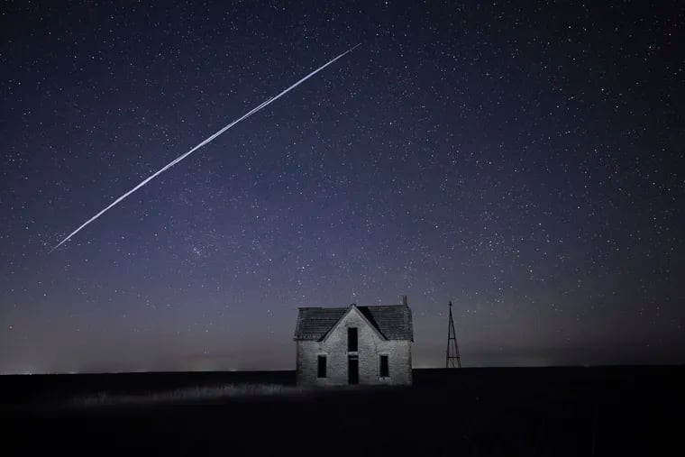 "Elon Musk's Starlink Satellites Illuminate Night Skies Across the US"