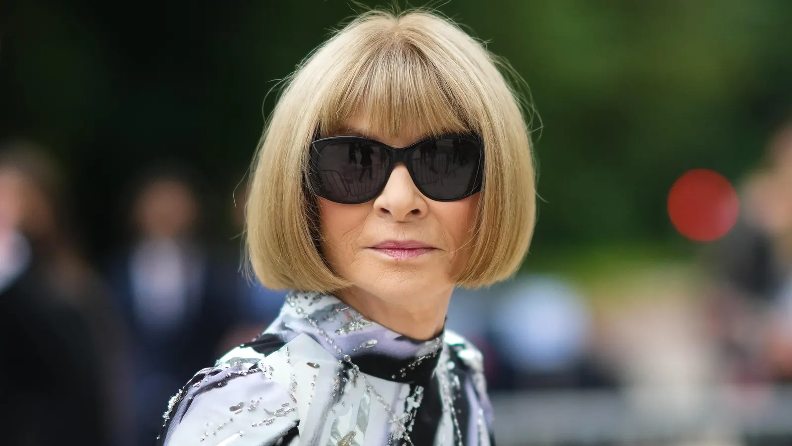 Featured image for Anna Wintour to Step Down as Vogue Editor After 37 Years
