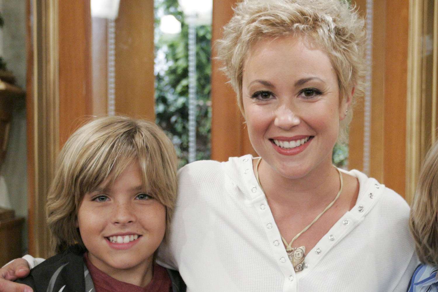 Featured image for 'Suite Life' star Kim Rhodes praises Dylan Sprouse for standing up against fat jokes