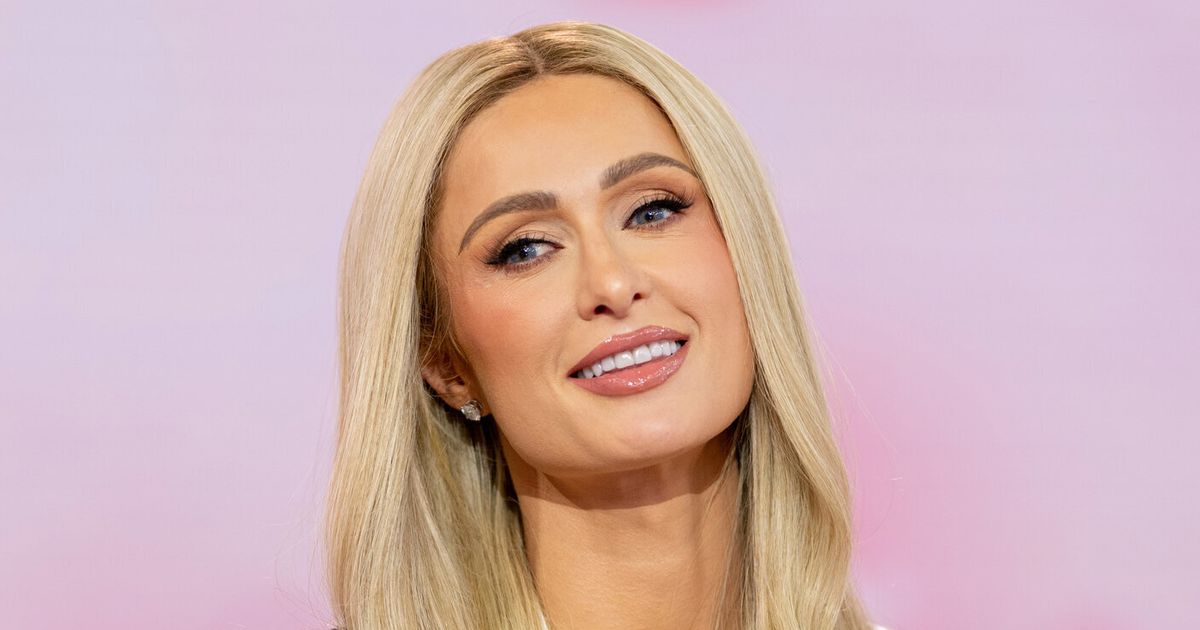 Featured image for Paris Hilton Faces Mom-Shaming After Delayed Diaper Duty Revelation