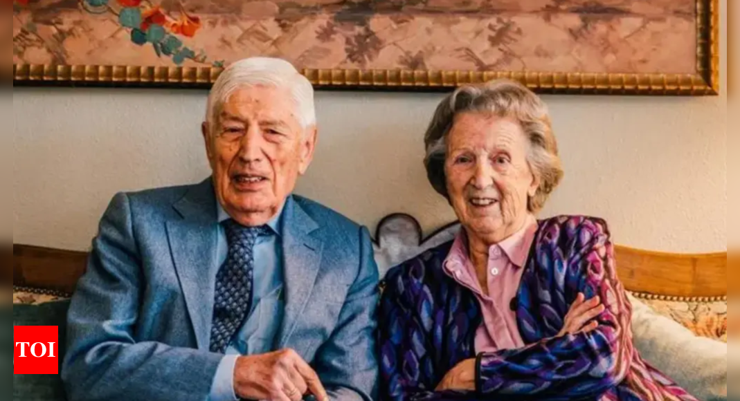 Featured image for "Dutch Ex-PM and Wife Die Hand in Hand in Duo Euthanasia"