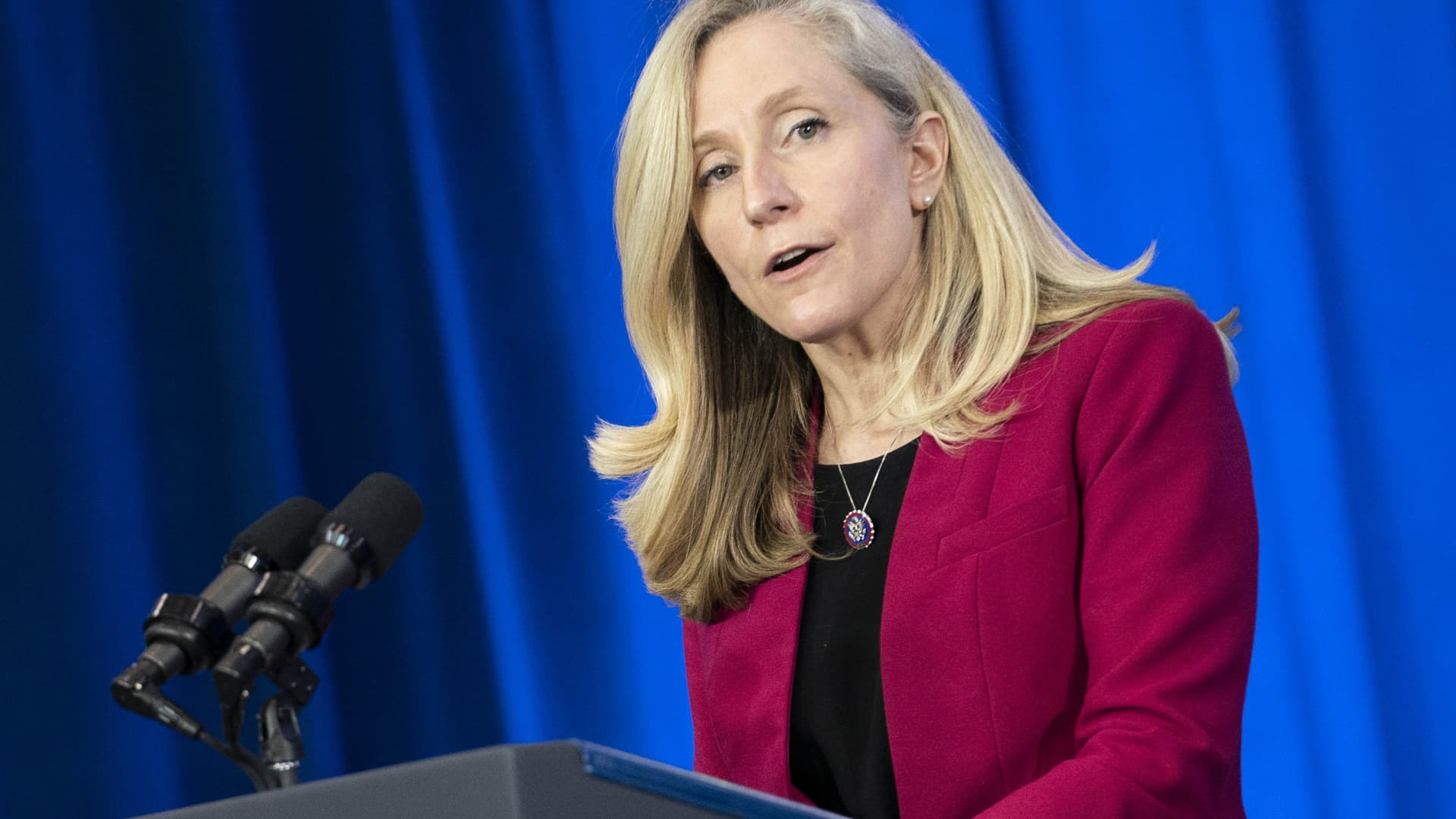 Congressional Pay at Risk in New Bill to Block Default