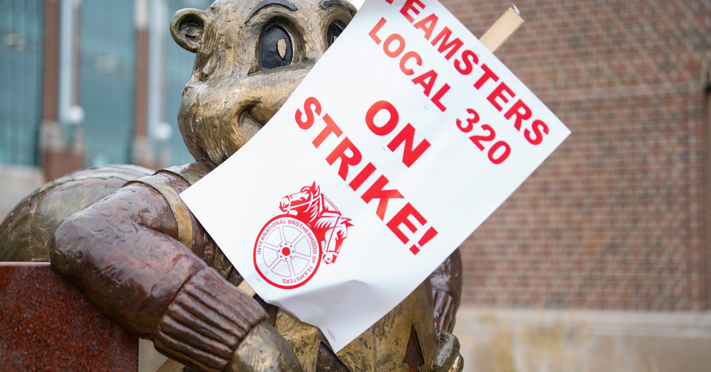 Featured image for U of M Teamsters Strike Ends, Farm Aid Concert Secured