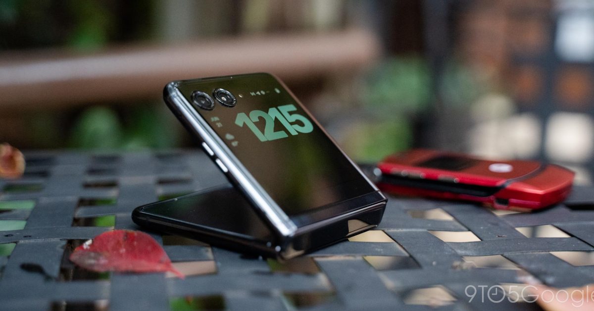 Featured image for "Motorola Razr+ (2023): The Ultimate Flip Phone Revamp"