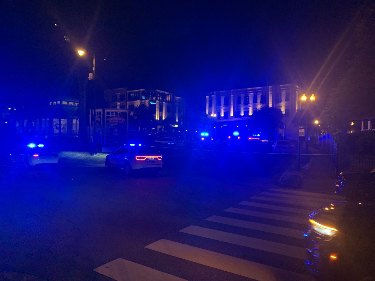 Shots fired during robbery near Harbor Town restaurant, police respond