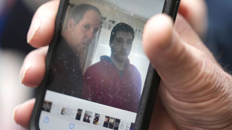 Massachusetts Teen Arrested for Allegedly Funding ISIS with Gift Card Scheme