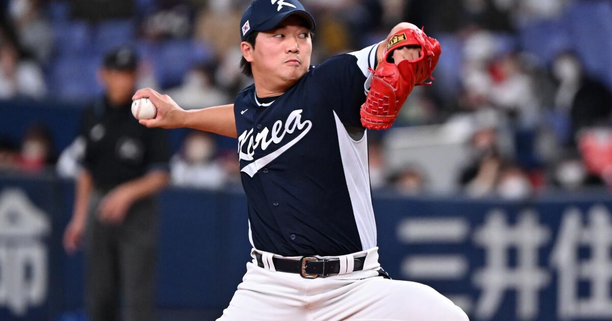 "Padres Secure Korean Closer Woo-Suk Go with $4.5M Two-Year Contract"