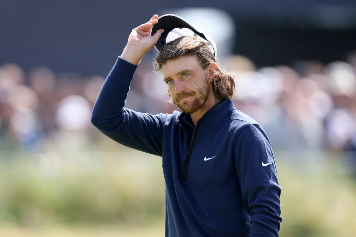 Featured image for "Amateur Tommy Fleetwood Surges to Early Lead at British Open"