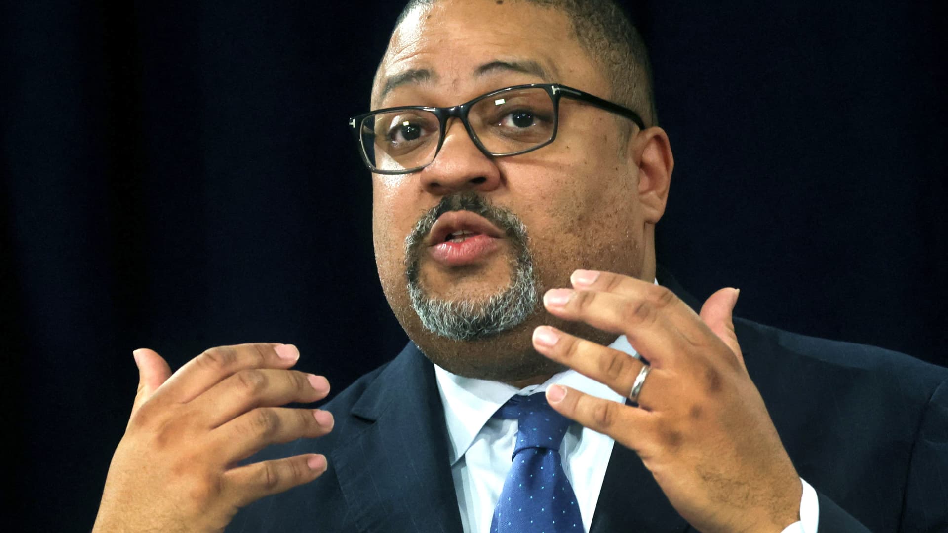 Bragg sues Jordan over Trump case interference.