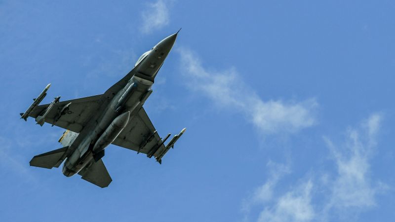 US Approves F-16s for Ukraine, Boosting Defense in Conflict with Russia