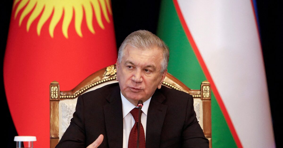 Featured image for Uzbekistan's President Mirziyoyev wins referendum to extend term limits.