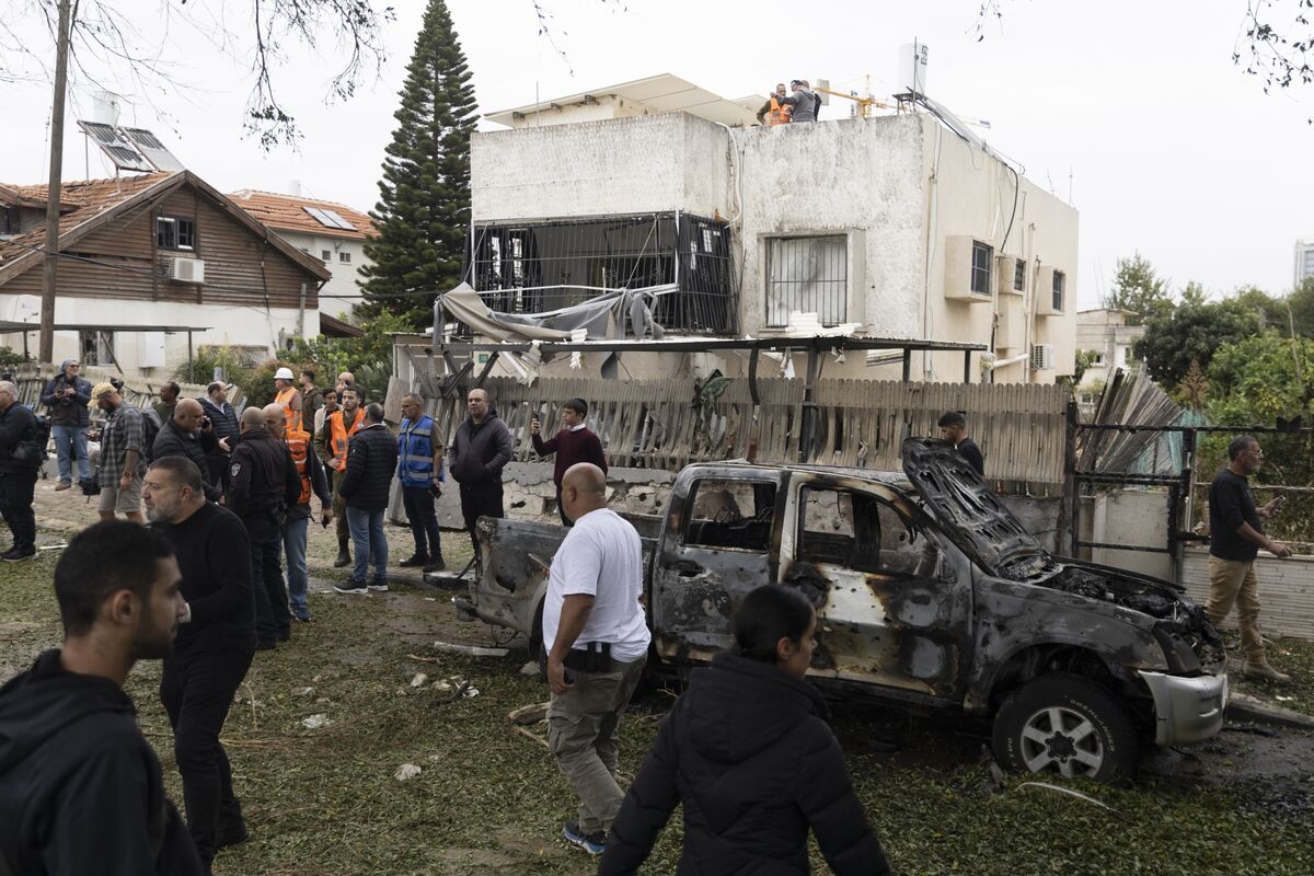 Israel and Hezbollah Nearing Ceasefire Agreement Amid Ongoing Talks