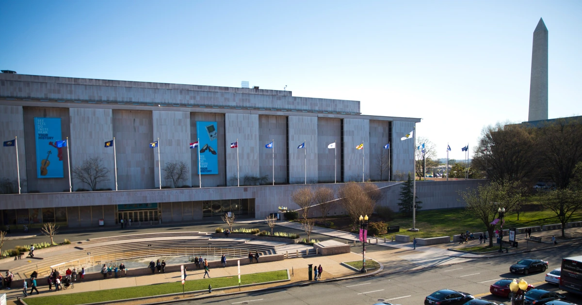 Featured image for White House to Review Smithsonian Exhibits for Patriotic Alignment