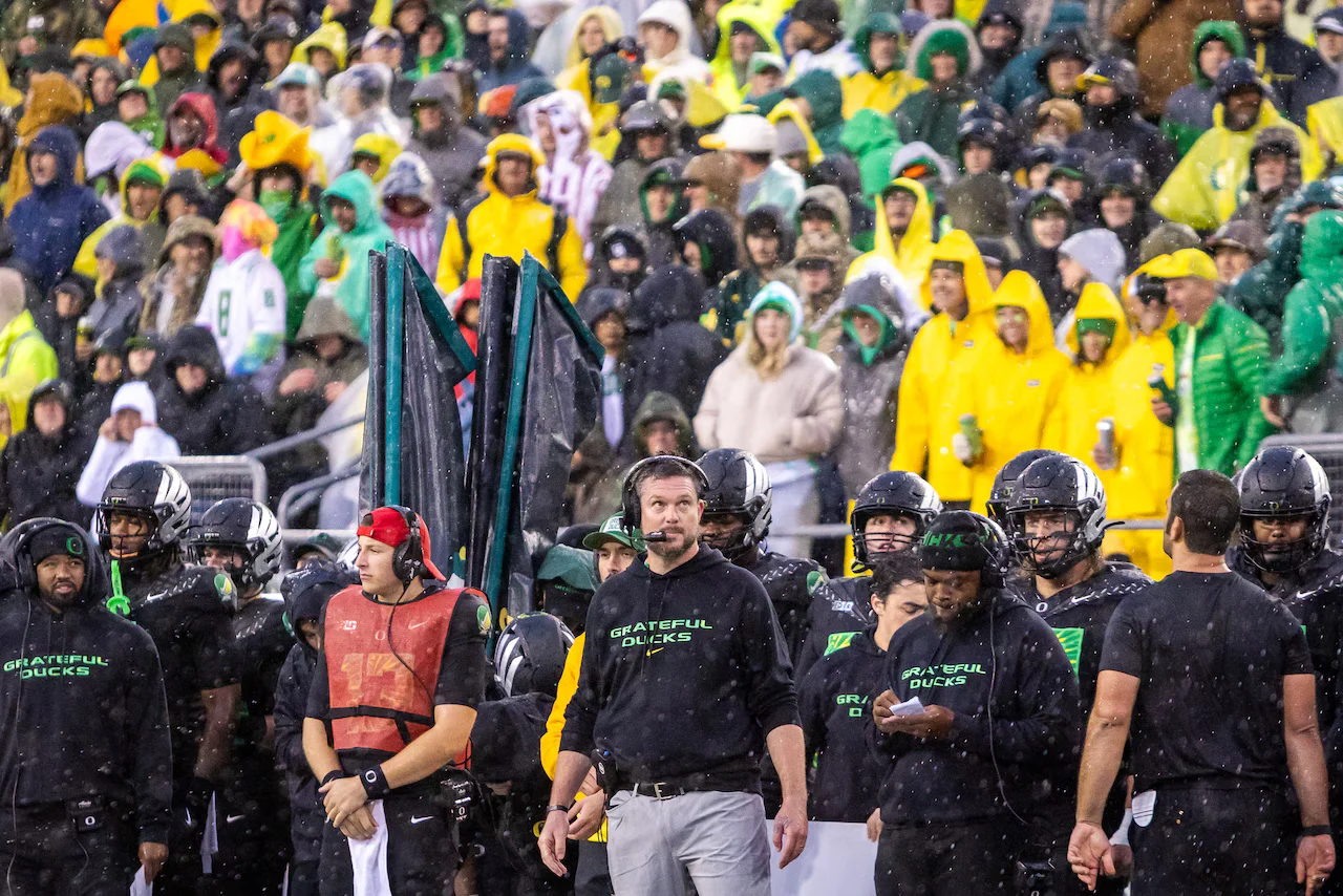 Oregon Defeats Wisconsin in Week 9 Showdown