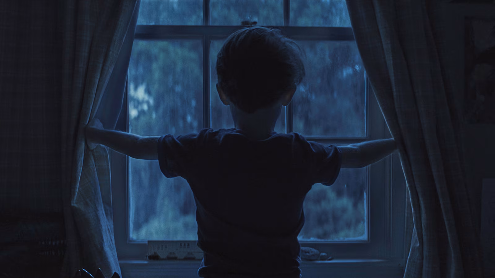 Featured image for 'Weapons' Dominates Box Office with Thrilling Success