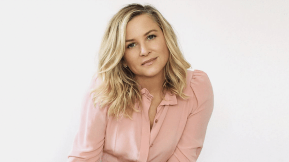 Featured image for "Jessica Capshaw's Return and New Guest Stars in Grey's Anatomy Season 20"