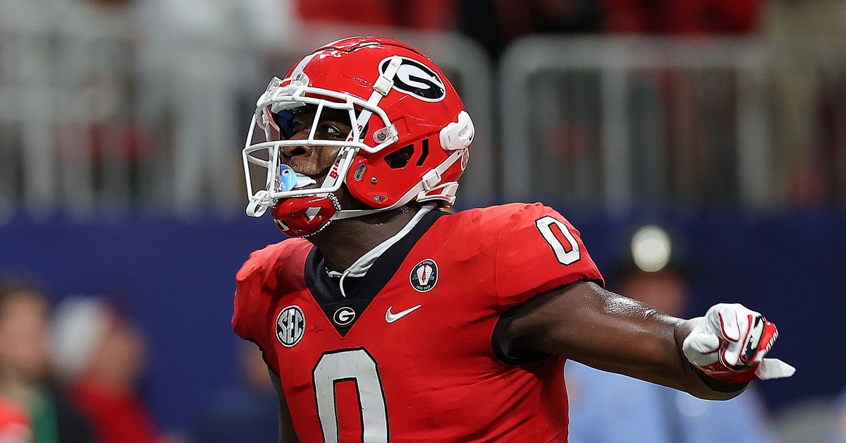 "Green Bay Packers' 2023 NFL Draft Strategy: Top Prospects and Bargain Free Agents"