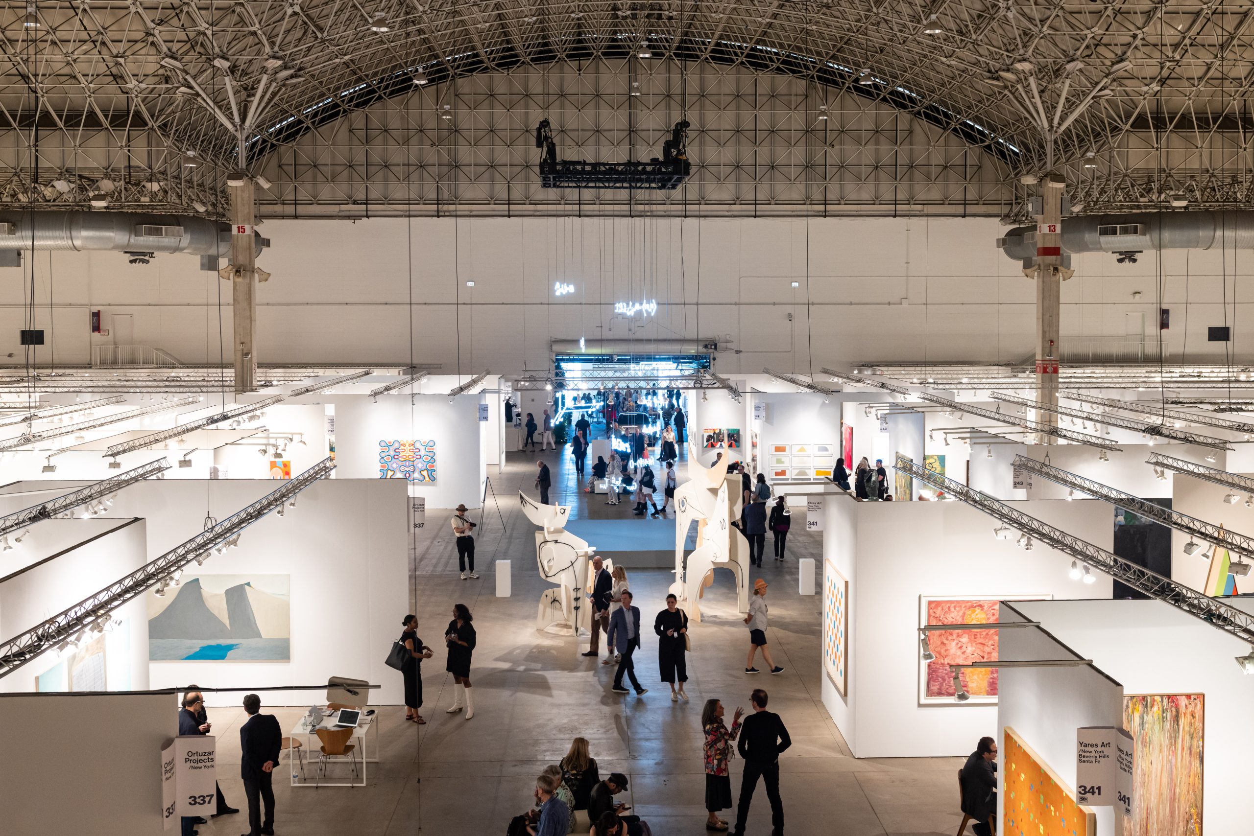 Featured image for "EXPO Chicago 2024: Art, Artists, and Excitement at Navy Pier"