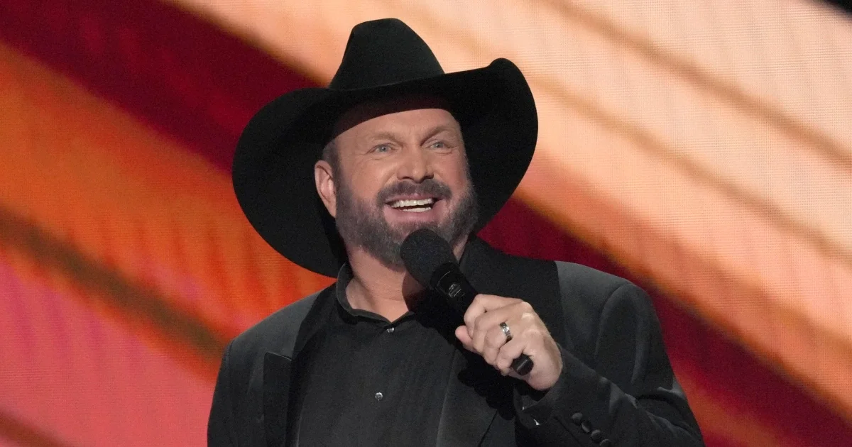 Garth Brooks Defends Decision to Serve Bud Light at Nashville Bar Despite Boycott Threats