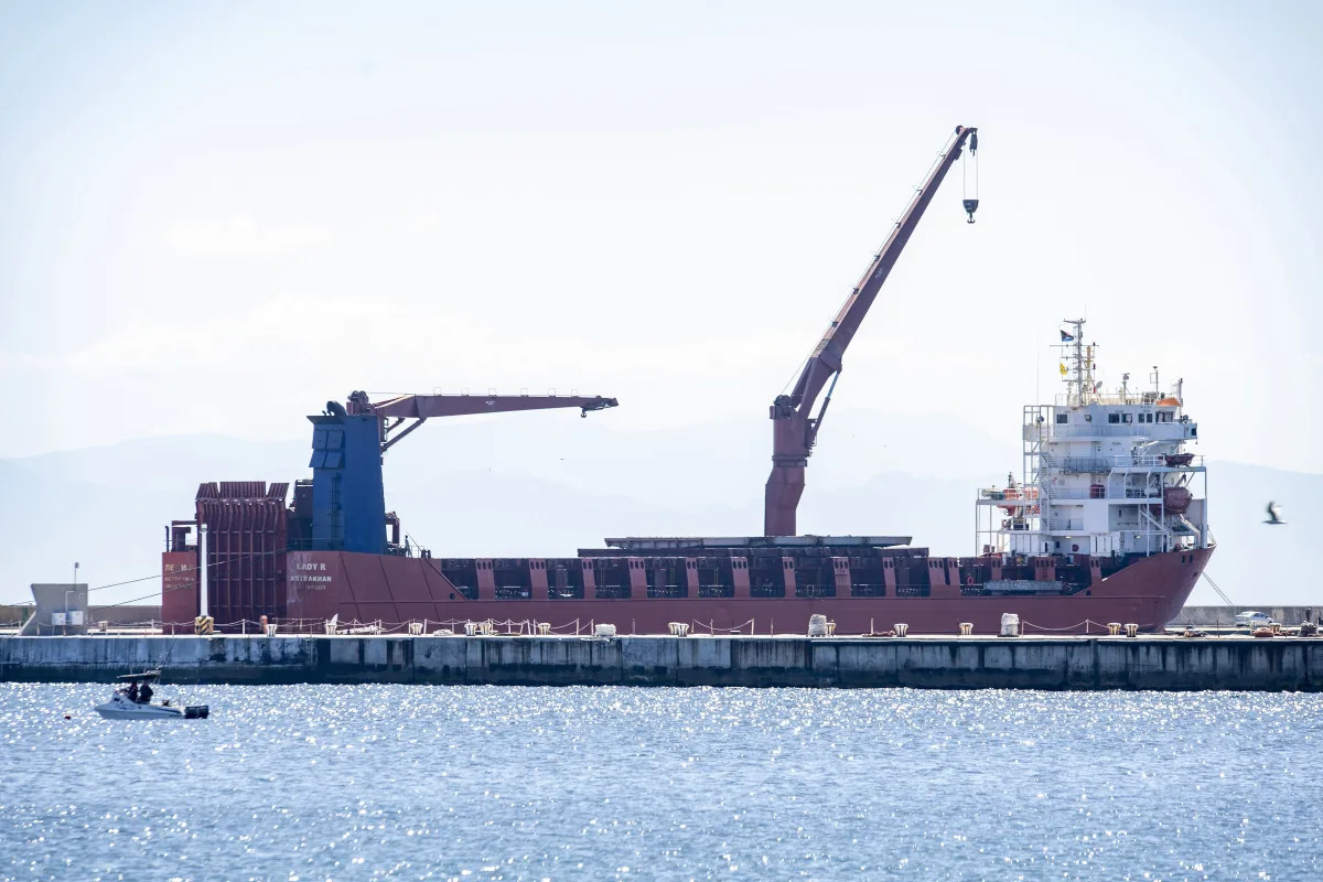 Inquiry Reveals South Africa Unaware of US-sanctioned Russian Ship Transporting Military Purchases