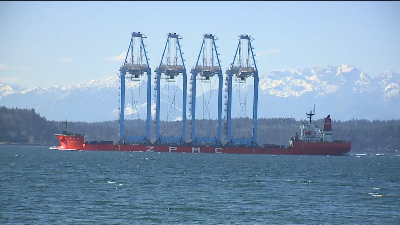 "National Security Threat: Chinese-Made Cranes at U.S. Ports Pose Cybersecurity Risk"