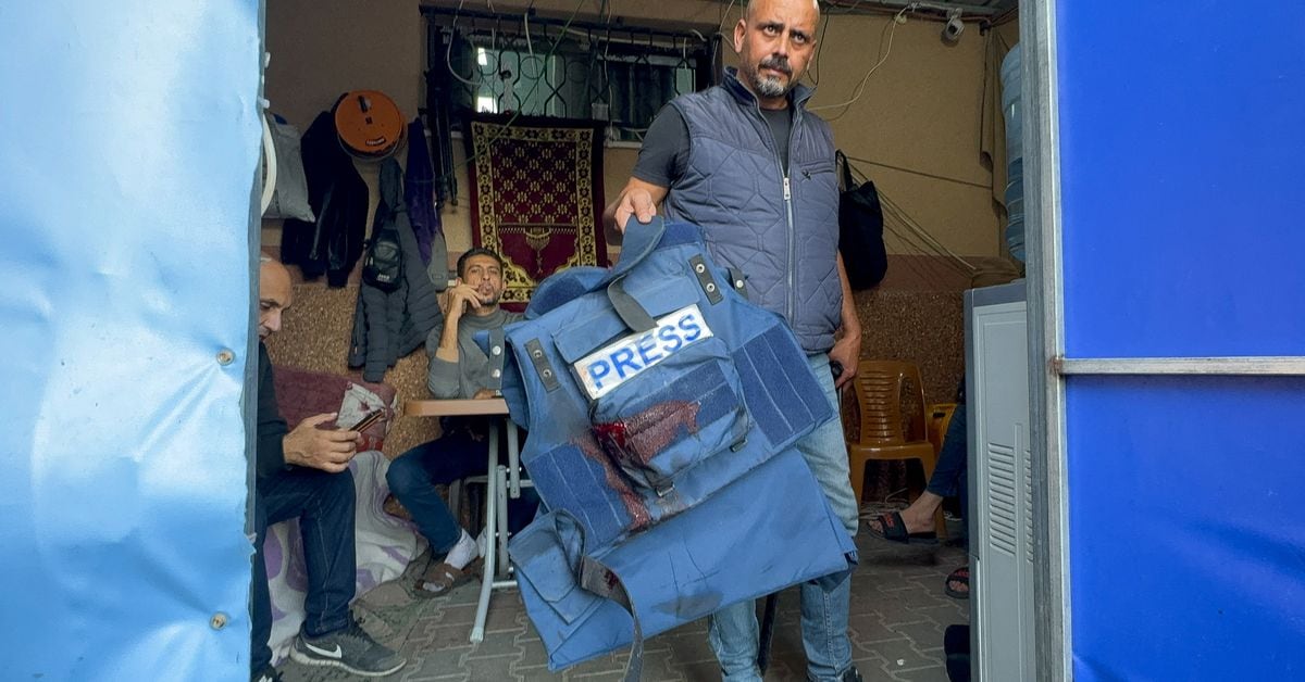 "Al Jazeera Cameraman Killed in Gaza Drone Strike on School Building"