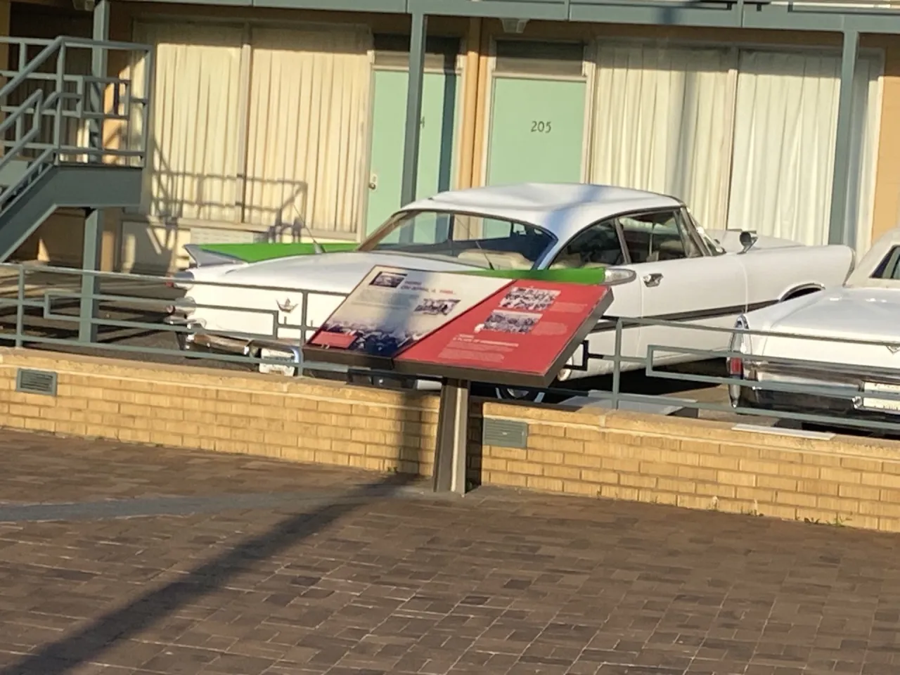 Rash of Car Thefts and Vandalism Plagues Memphis Area